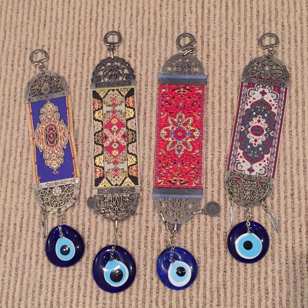 FREE Gift with Purchases >$30. FREE!!